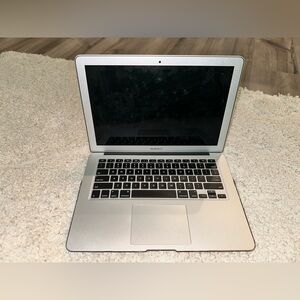 USED - Early 2015 Apple MacBook Air